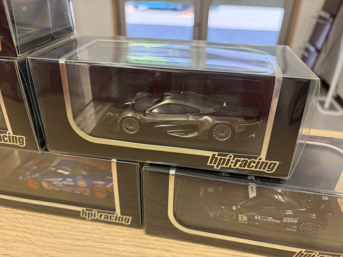 「EBBRO×hpi・racing」コラボレーション 1/43スケールシリーズ3台