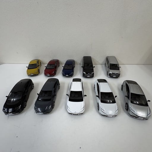 トヨタ プリウス スーパーホワイトⅡ 他 カラーサンプル ミニカー 1/30 まとめて